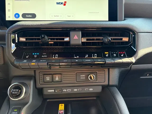 Toyota Land cruiser 2.8 D-4D = NEW = Lounge Гаранция, снимка 9 - Автомобили и джипове - 55736191