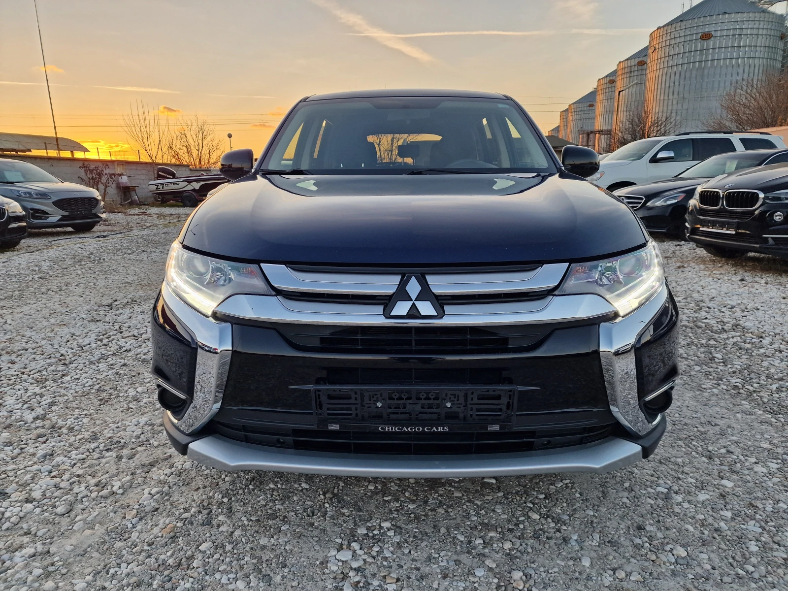 Mitsubishi Outlander 2.4i AWD  - изображение 2