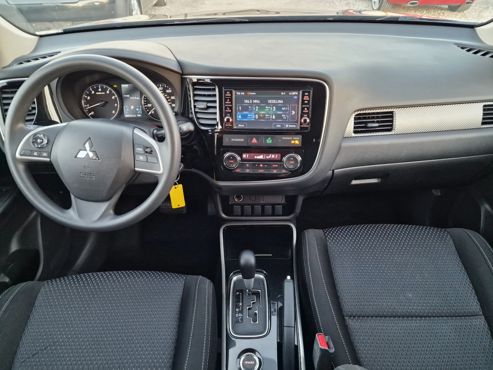 Mitsubishi Outlander 2.4i AWD  - изображение 8