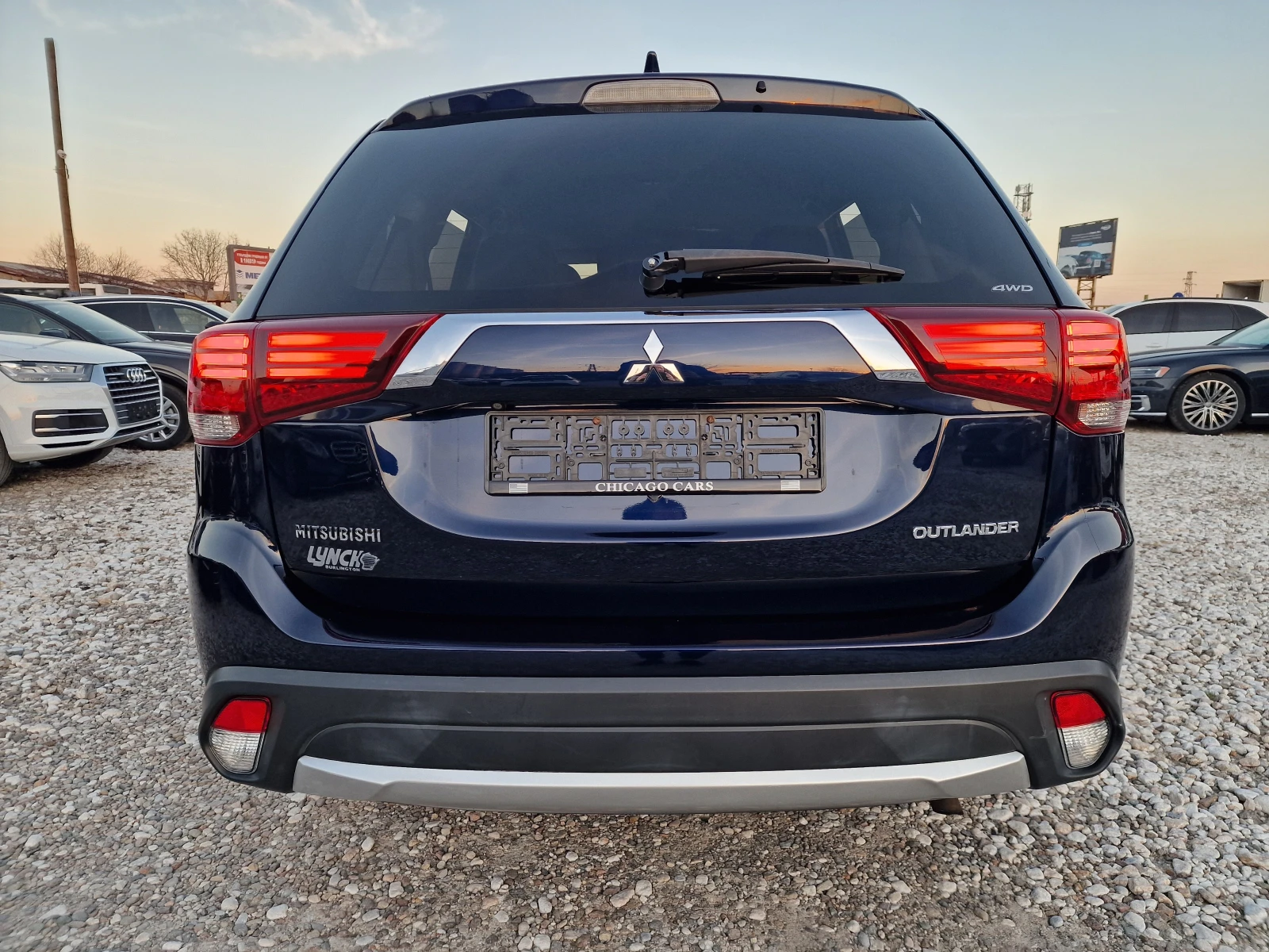 Mitsubishi Outlander 2.4i AWD  - изображение 5