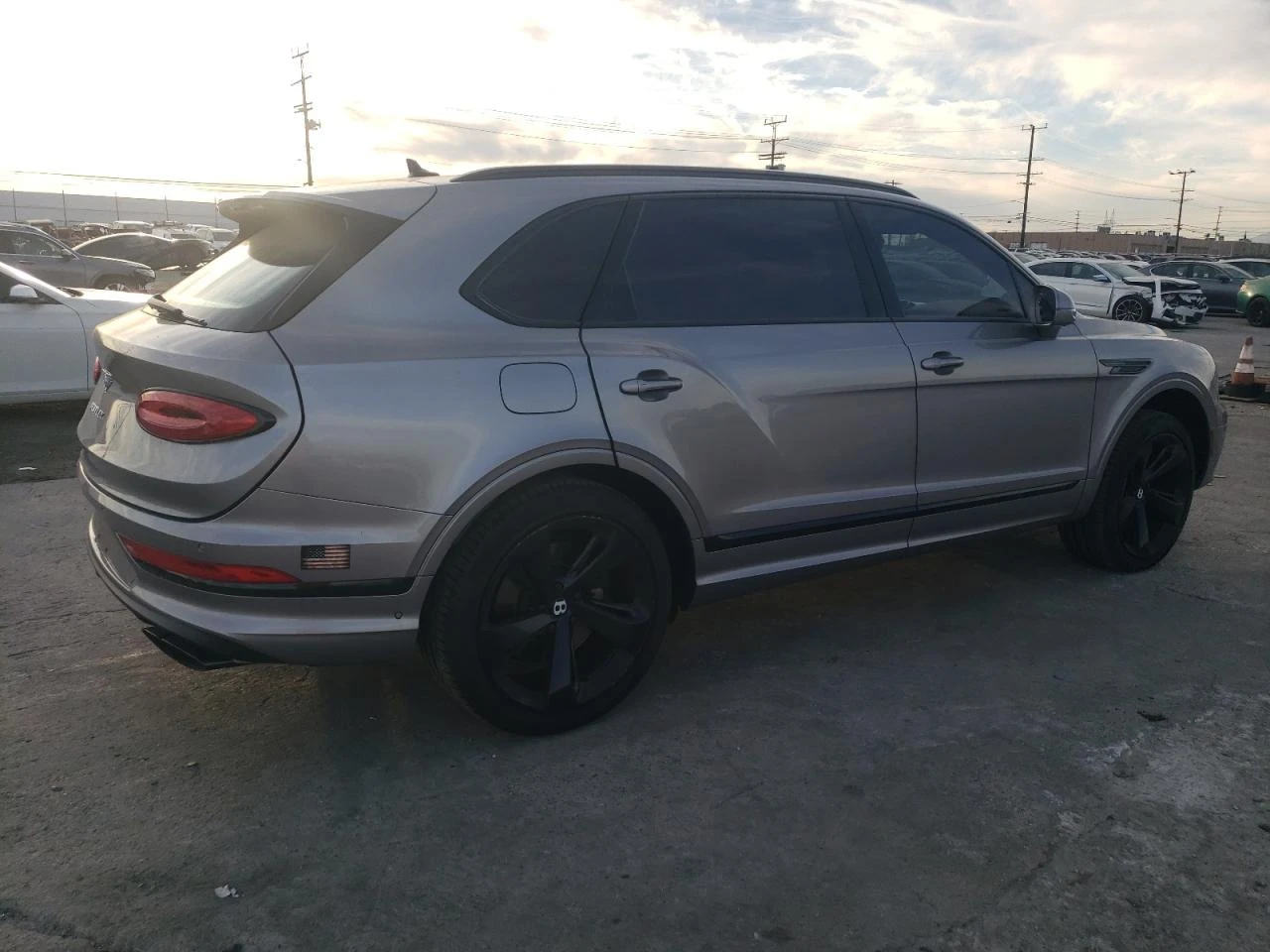 Bentley Bentayga  - изображение 3