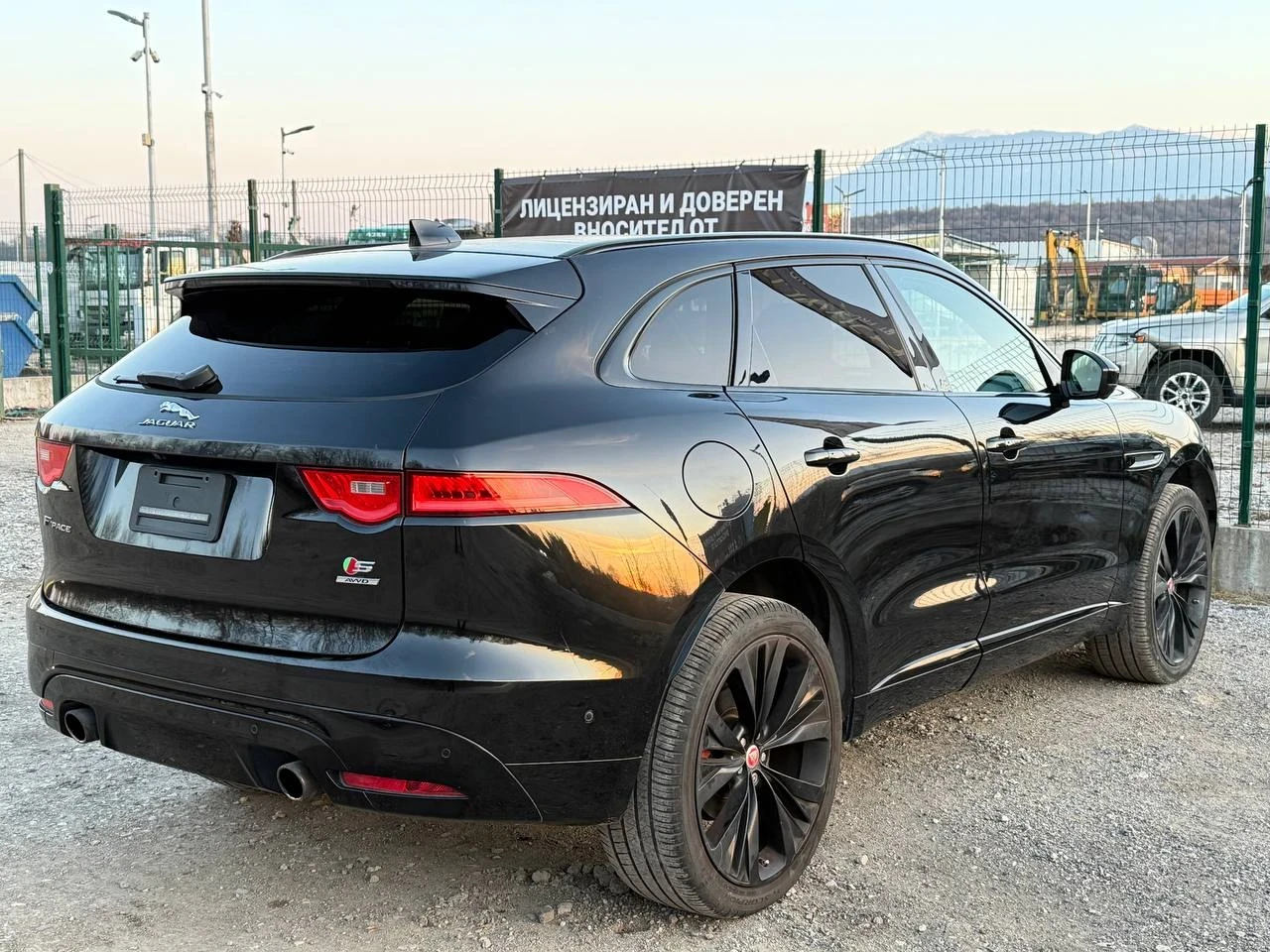 Jaguar F-PACE Jaguar F-Pace S 3.0 V6  | Mobile.bg   12