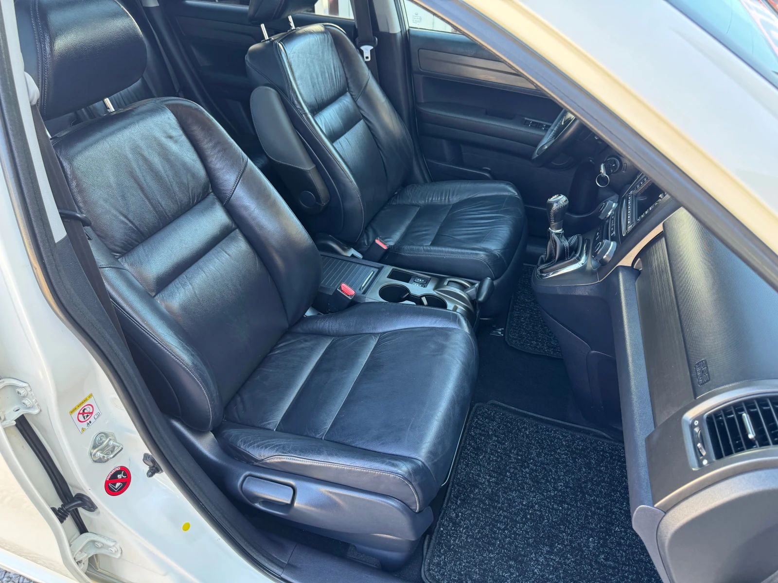 Honda Cr-v 2.2D* 100%km* FACE* PANORAMA* KAMERA* 6sk* LIZING* - изображение 9