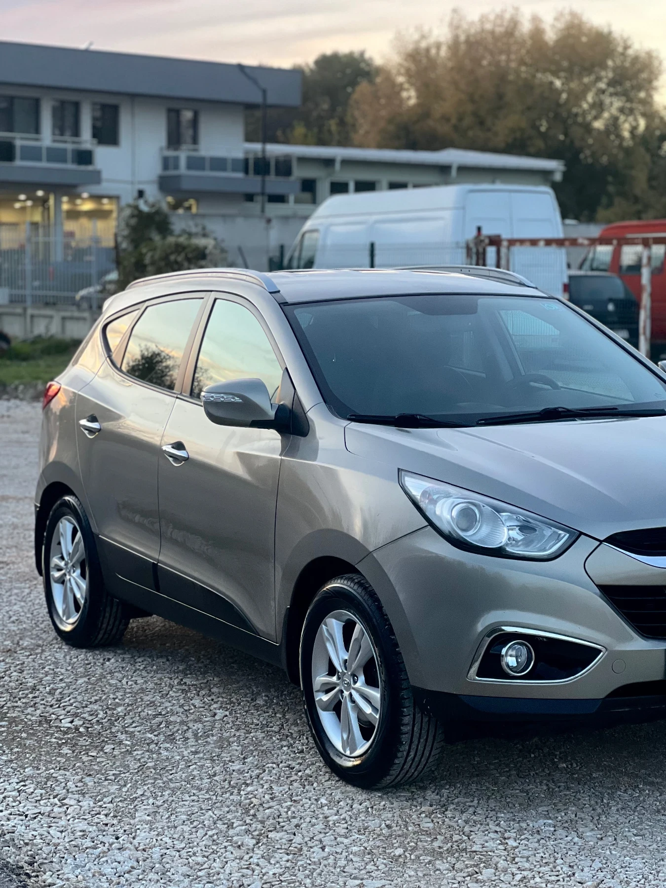 Hyundai IX35 2.0I - изображение 2