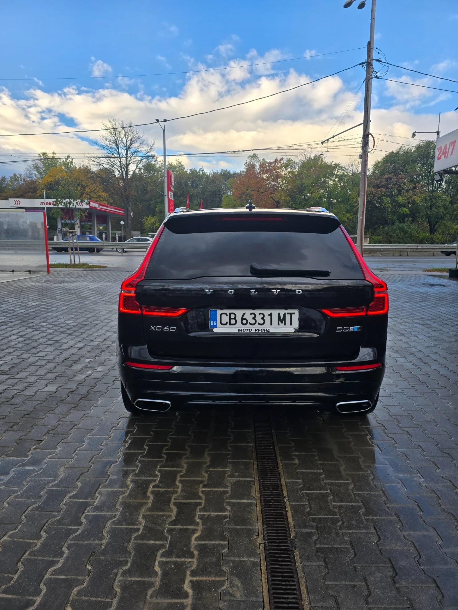 Volvo XC60 R-DESIGN - изображение 3