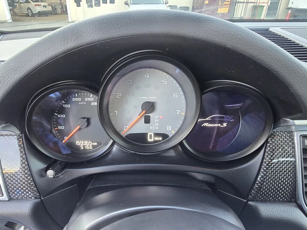 Porsche Macan Sport Chrono AWD * АвтоКредит* (Цена до БГ), снимка 14 - Автомобили и джипове - 53738417