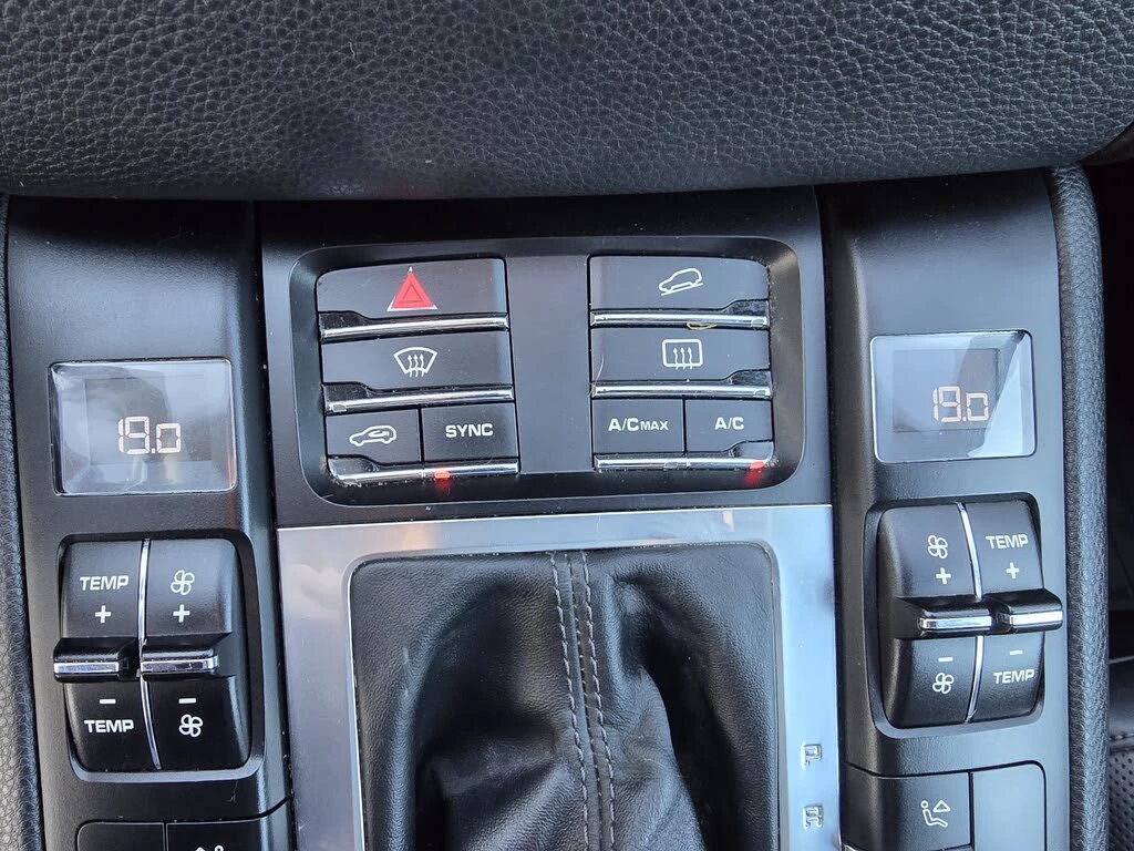 Porsche Macan Sport Chrono AWD * АвтоКредит* (Цена до БГ), снимка 16 - Автомобили и джипове - 53738417