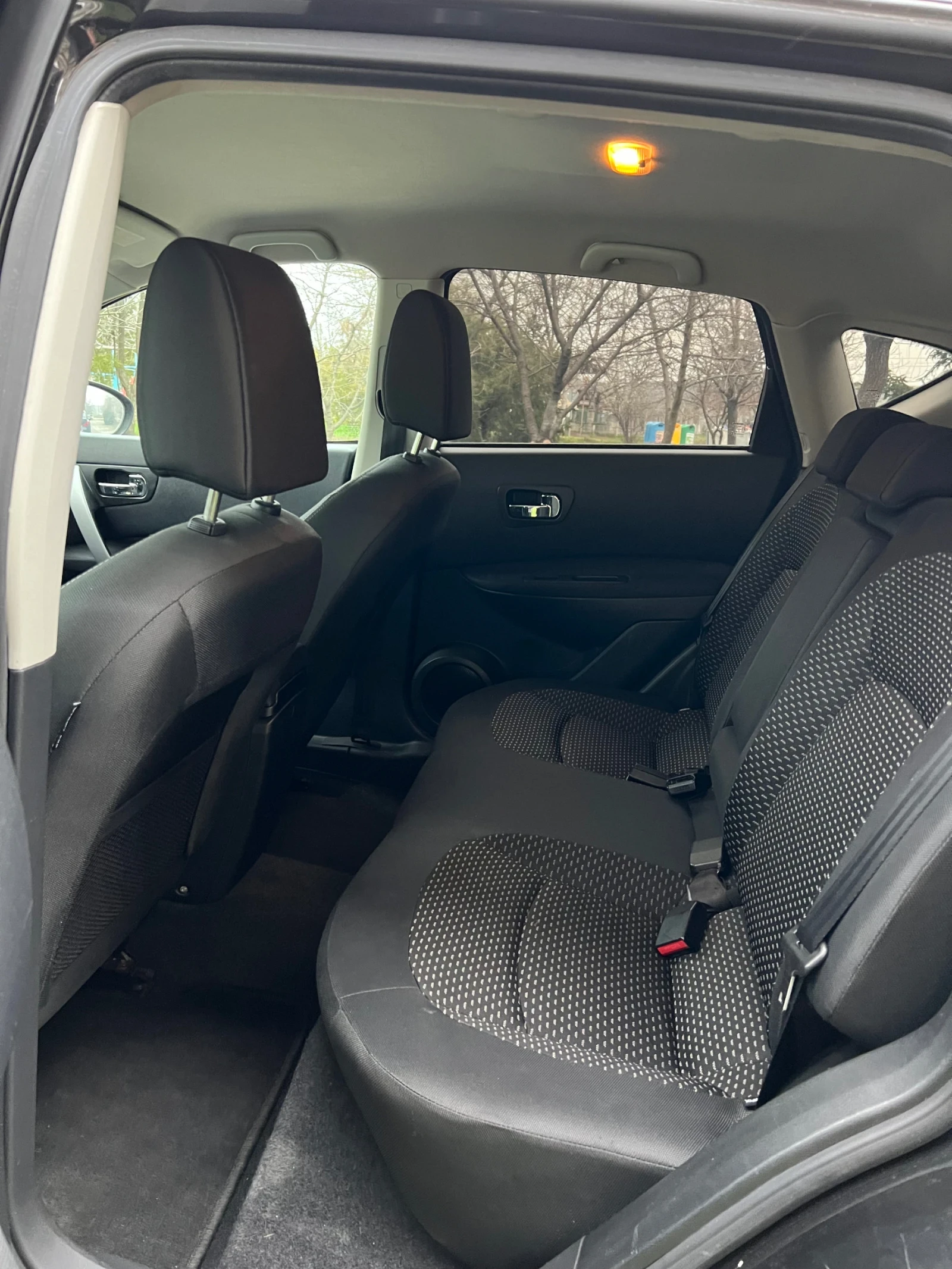 Nissan Qashqai 2.0 dCi 4x4 | Mobile.bg � ����������� 9