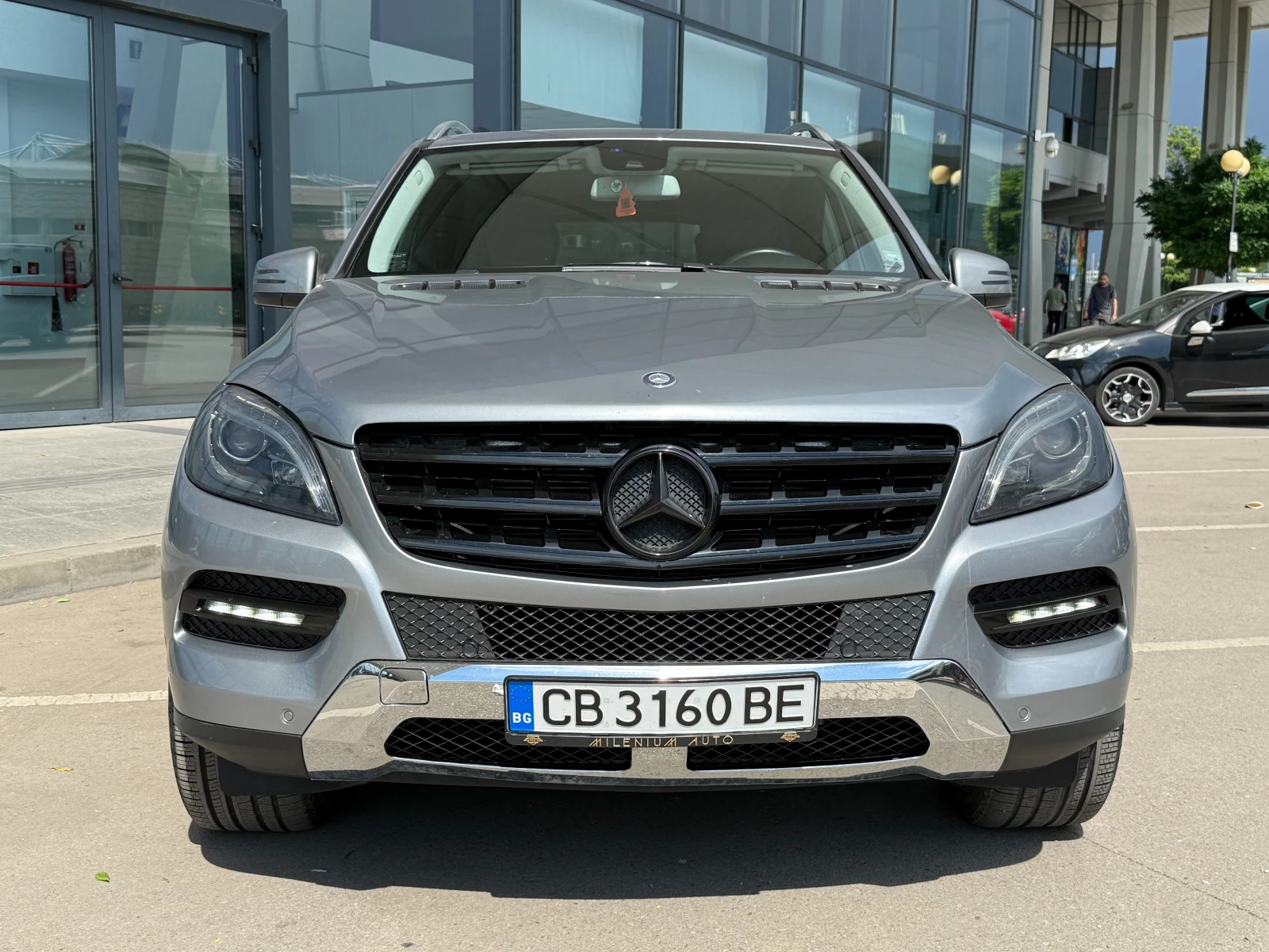 Mercedes-Benz ML 350 6 МЕСЕЦА ГАРАНЦИЯ/306к.с Подгрев/Панорама/Пружини, снимка 8 - Автомобили и джипове - 54720897