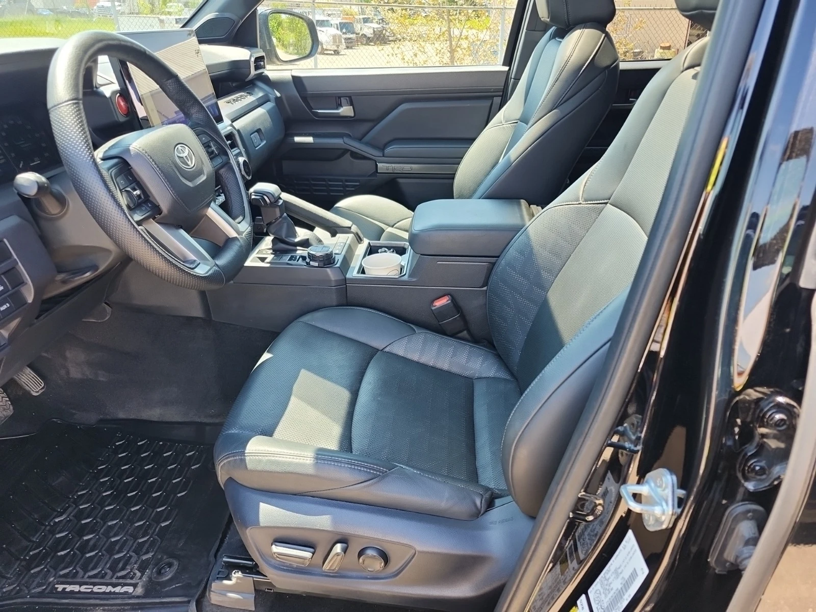 Toyota Tacoma Trd Off Road Premium, снимка 9 - Автомобили и джипове - 54757041