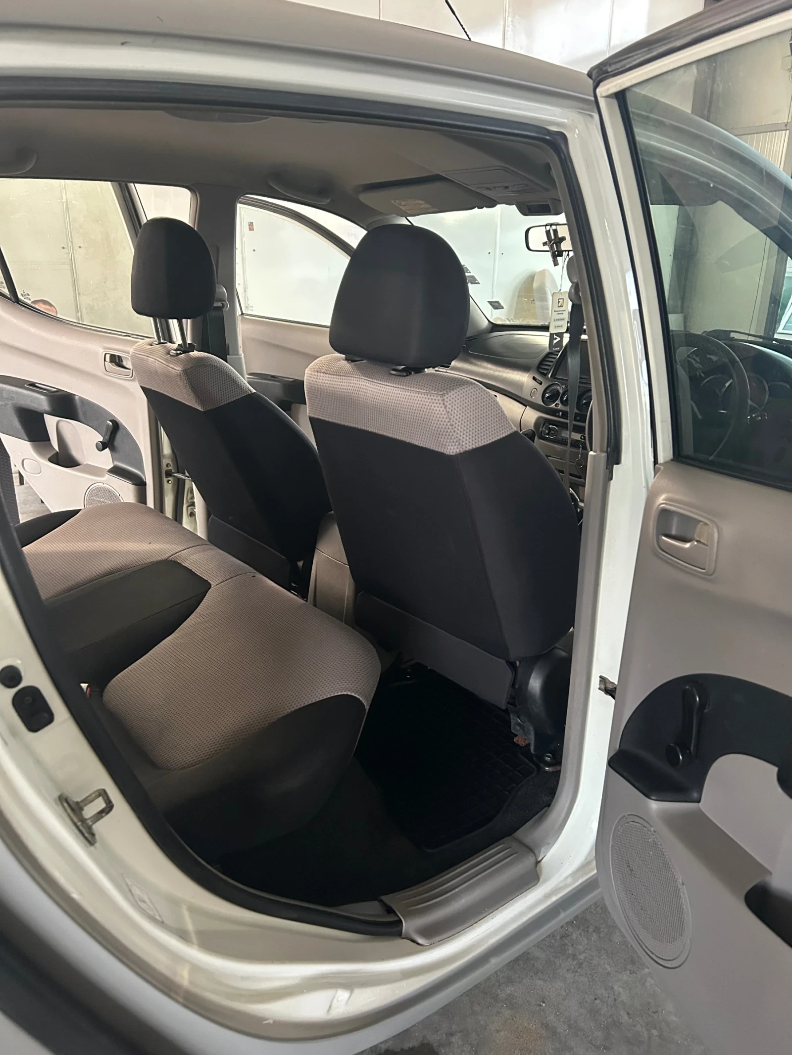 Mitsubishi L200 2.5 DI-D, снимка 5 - Автомобили и джипове - 54875036