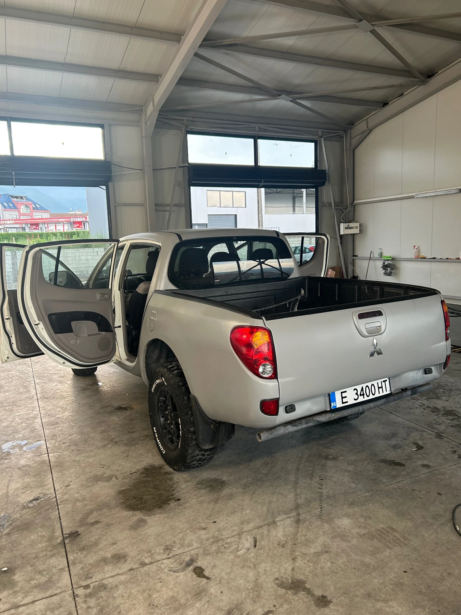 Mitsubishi L200 2.5 DI-D, снимка 7 - Автомобили и джипове - 54875036