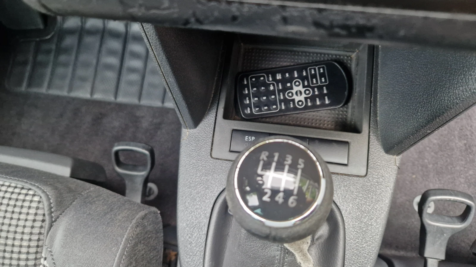VW Tayron 1.9 TDI 105 6 s.k, снимка 12 - Автомобили и джипове - 55091385