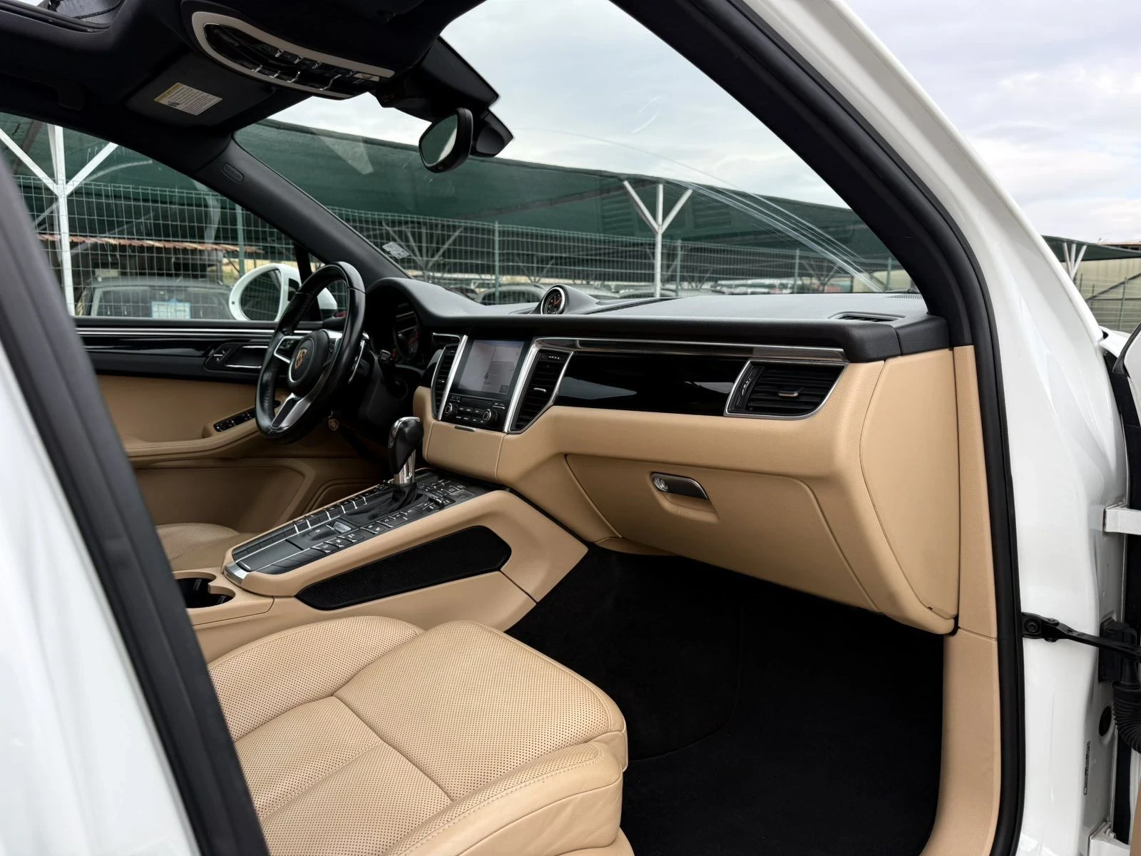 Porsche Macan, снимка 15 - Автомобили и джипове - 56268257