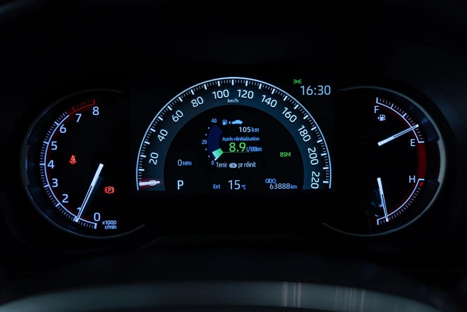 Toyota Rav4, снимка 11 - Автомобили и джипове - 56706447