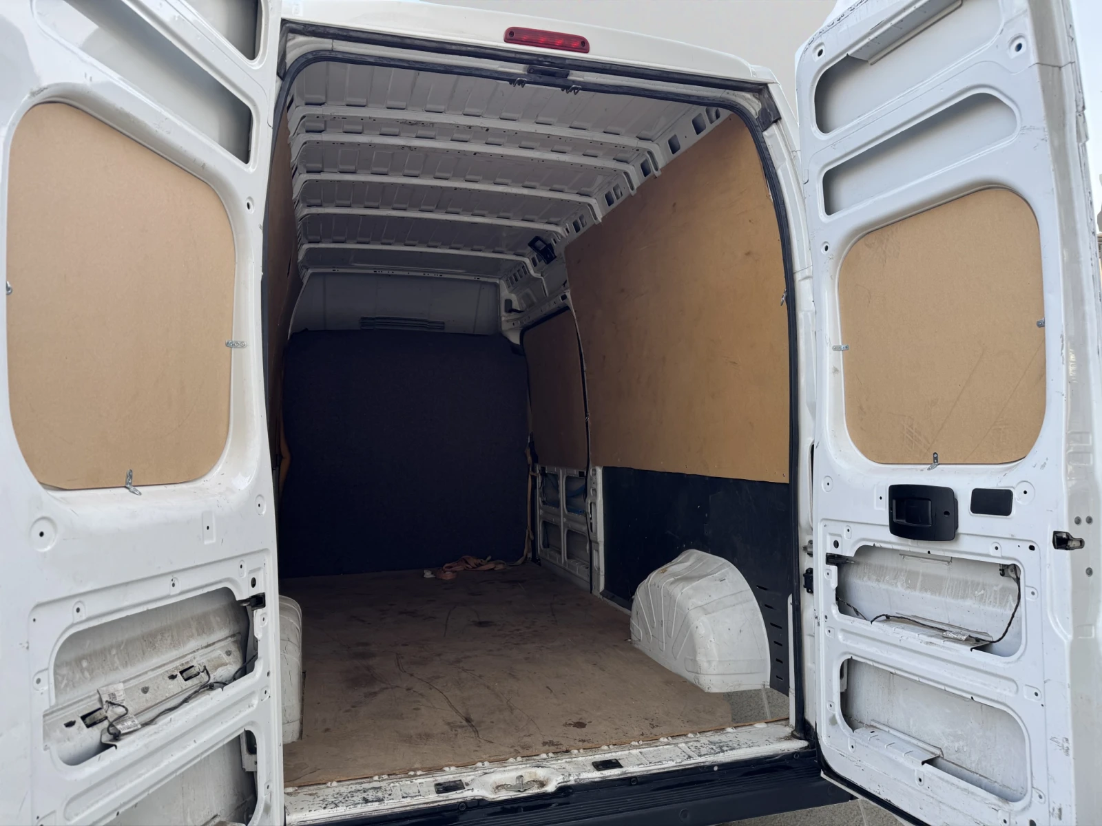 Peugeot Boxer NEW FT 335L3H3 2.0 BlueHDI 130 E6 - изображение 7