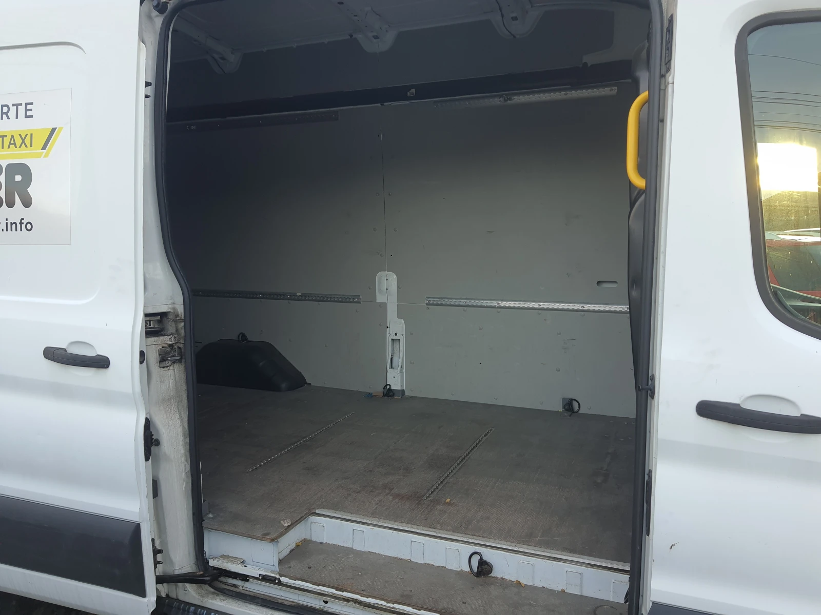 Ford Transit 2.0TDI - изображение 8