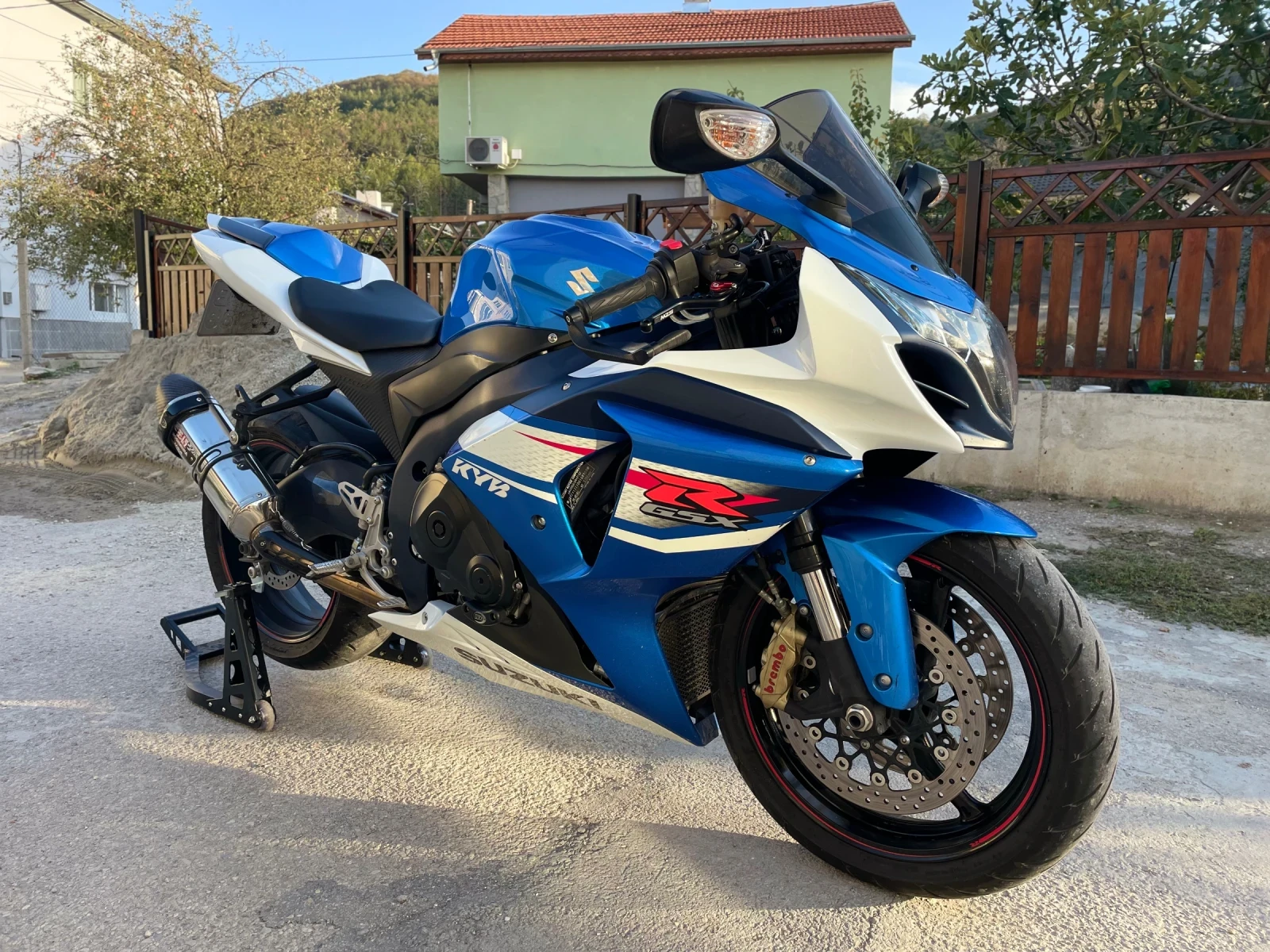 Suzuki Gsxr L2 1000 - изображение 2