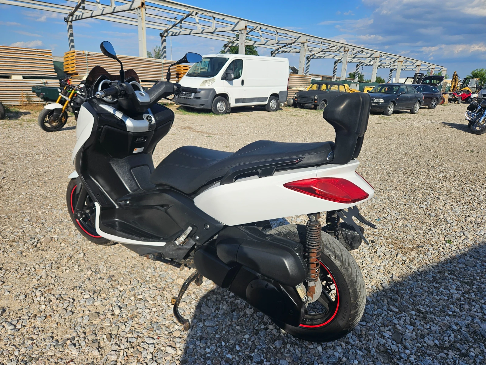 Yamaha X-max Лизинг Бартер - изображение 3