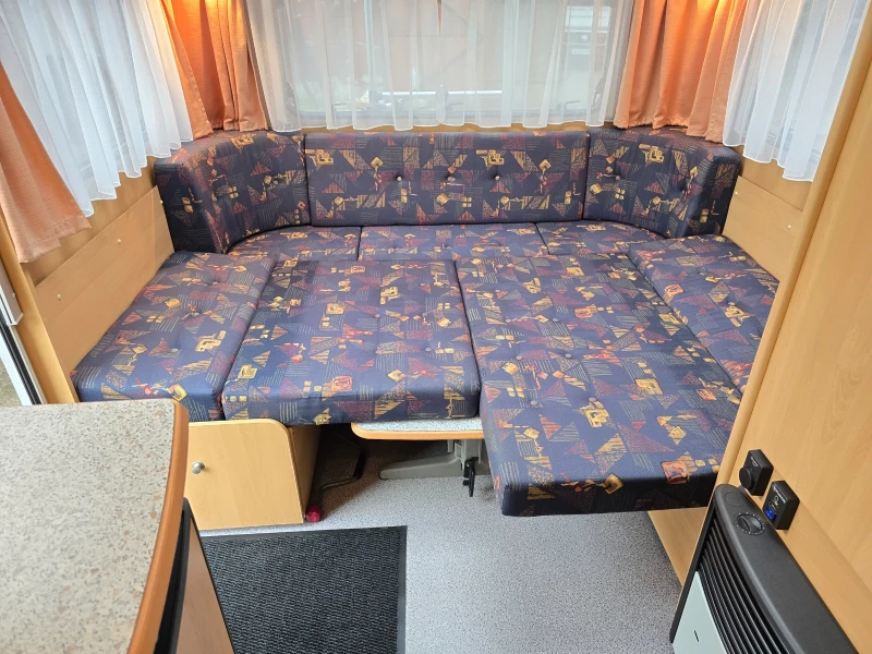 Каравана Dethleffs, снимка 11 - Каравани и кемпери - 52713699