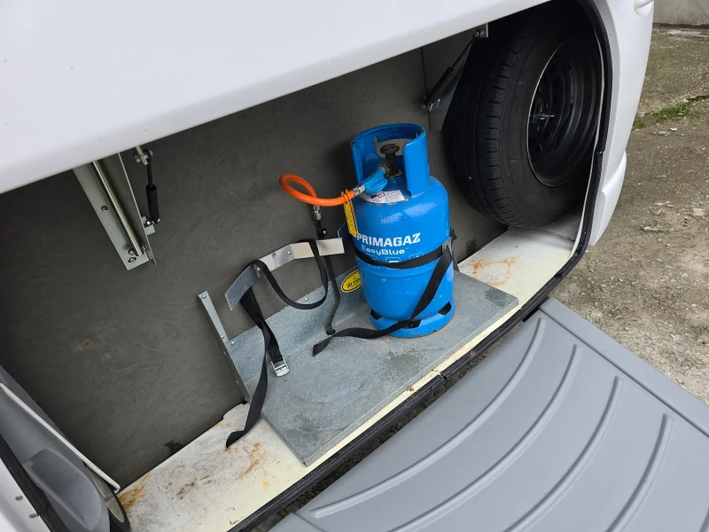 Каравана Dethleffs, снимка 16 - Каравани и кемпери - 52713699