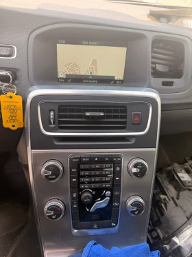Volvo V60 2.0d D4 D4204T5, снимка 12