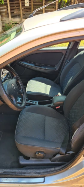 Toyota Avensis | Mobile.bg    16