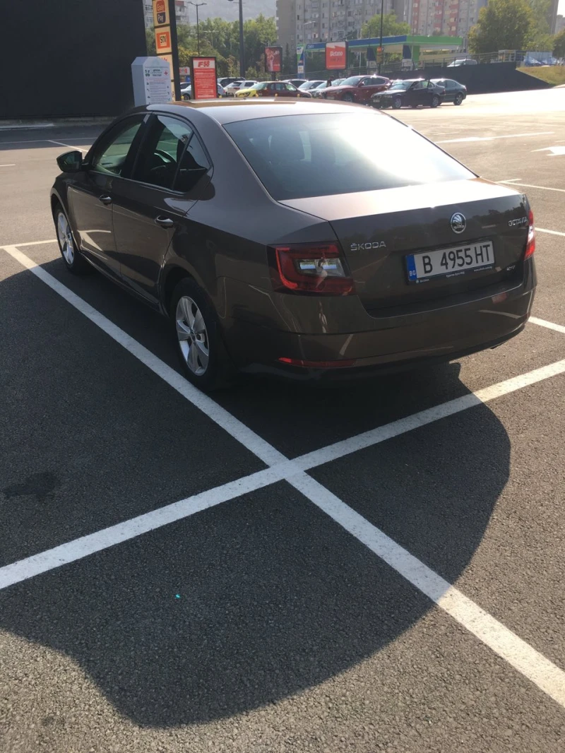 Skoda Octavia, снимка 6 - Автомобили и джипове - 47145152