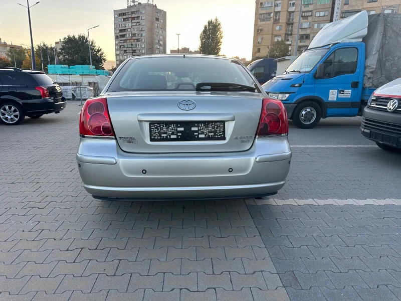 Toyota Avensis 2.0, снимка 5 - Автомобили и джипове - 47601434