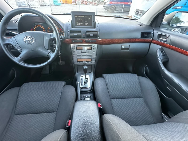 Toyota Avensis 2.0, снимка 11 - Автомобили и джипове - 47601434