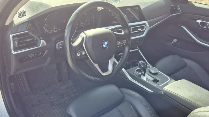 BMW 320 HARMAN/360/PANORAMA/HEAD-UP, снимка 7 - Автомобили и джипове - 47635334