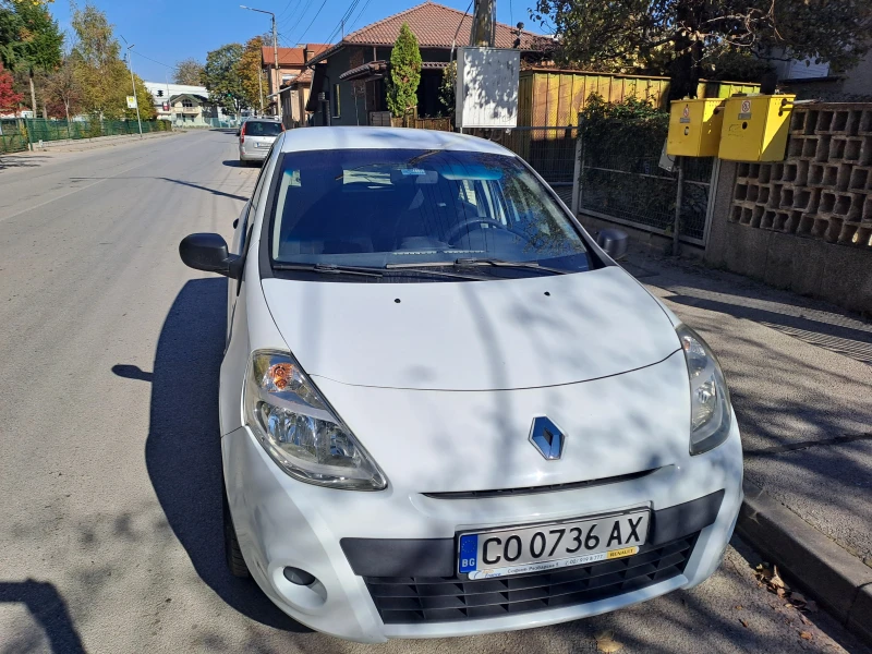 Renault Clio, снимка 1 - Автомобили и джипове - 47734542