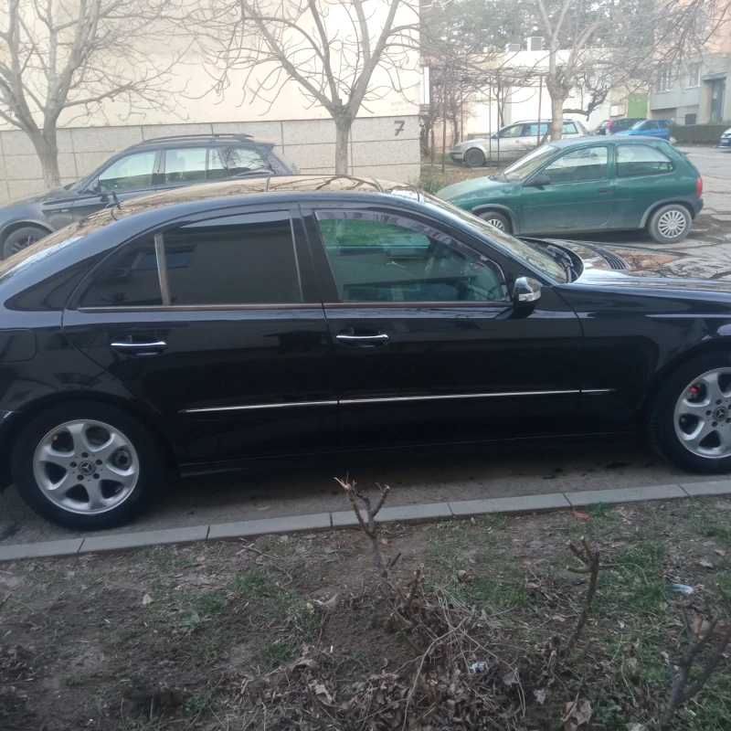 Mercedes-Benz E 350, снимка 16 - Автомобили и джипове - 51661267