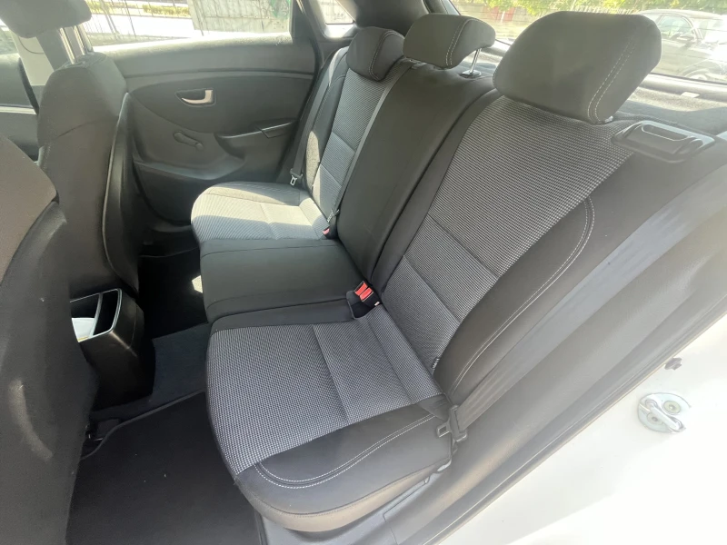 Hyundai I30 1.4 - Дизел, снимка 13 - Автомобили и джипове - 50748064