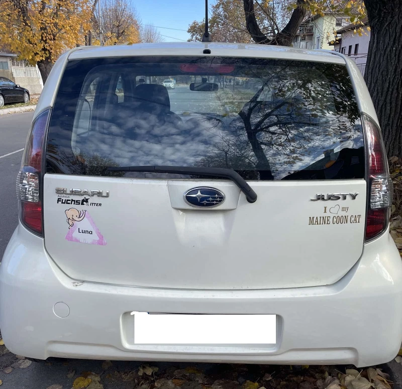 Subaru Justy 1.0, снимка 6 - Автомобили и джипове - 52245791