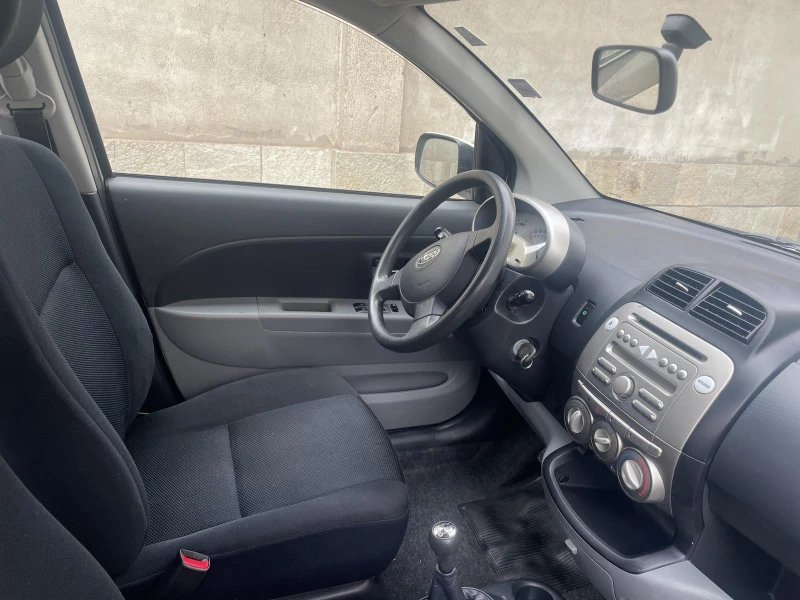 Subaru Justy 1.0, снимка 13 - Автомобили и джипове - 52245791