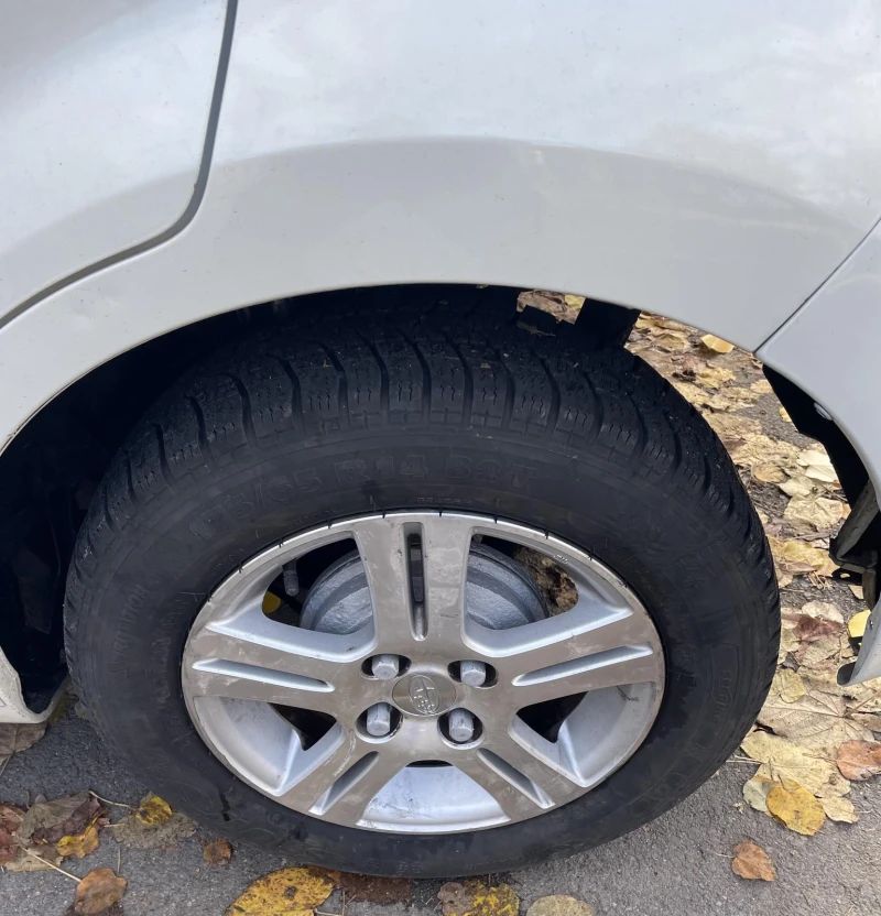 Subaru Justy 1.0, снимка 15 - Автомобили и джипове - 52245791