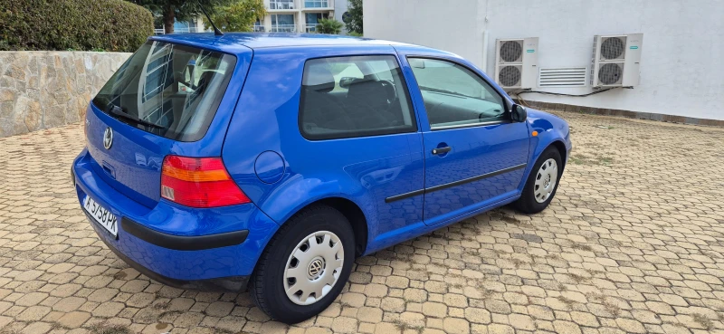 VW Golf 1.4 i, снимка 5 - Автомобили и джипове - 52562339