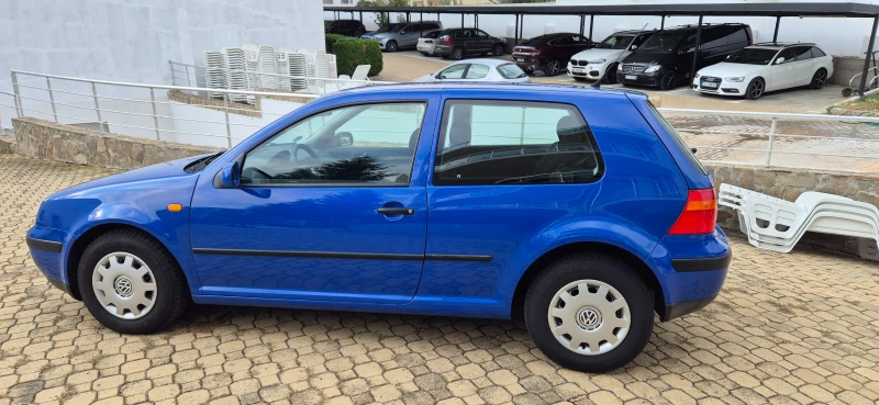 VW Golf 1.4 i, снимка 2 - Автомобили и джипове - 52562339