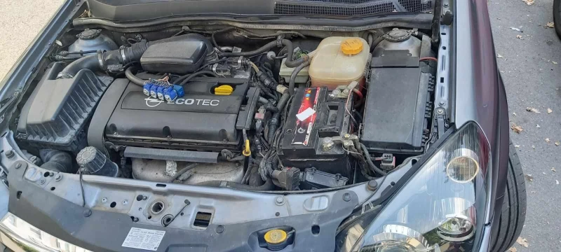 Opel Astra 1.6i 105ps, снимка 5 - Автомобили и джипове - 52827276
