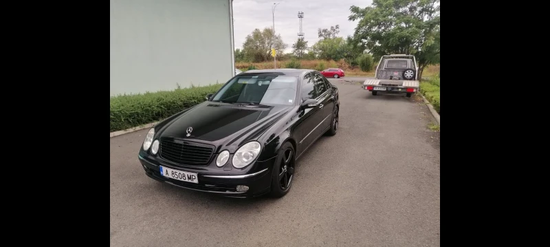 Mercedes-Benz E 320 Avantgarde 3.2 204hp, снимка 2 - Автомобили и джипове - 52896169