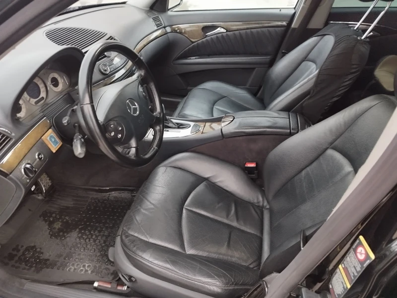 Mercedes-Benz E 320 Avantgarde 3.2 204hp, снимка 11 - Автомобили и джипове - 52896169