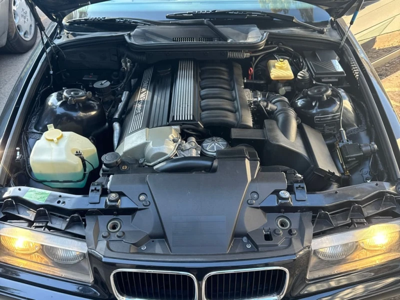 BMW M3 * e36 * CARFAX * БЕЗ ПЪРВОНАЧАЛНА ВНОСКА, снимка 13 - Автомобили и джипове - 53302034