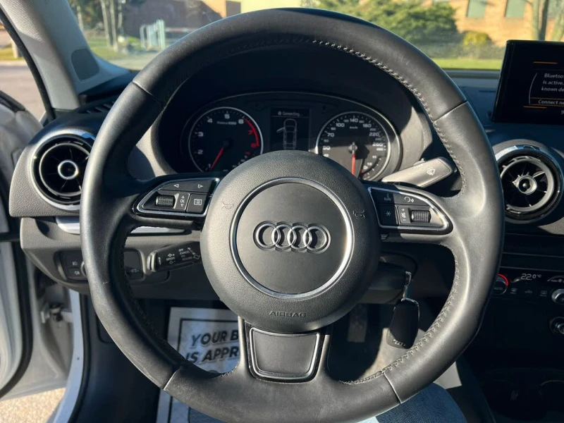 Audi A3 QUATTRO* PROGRESIV* KEYLESS АвтоКредит(ЦЕНА ДО БГ), снимка 7 - Автомобили и джипове - 53540624