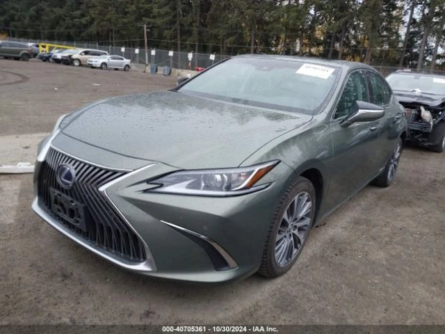 Lexus ES 300 H РЕАЛНИ КИЛОМЕТРИ/СЕРВИЗНА ИСТОРИЯ, снимка 3 - Автомобили и джипове - 48012874