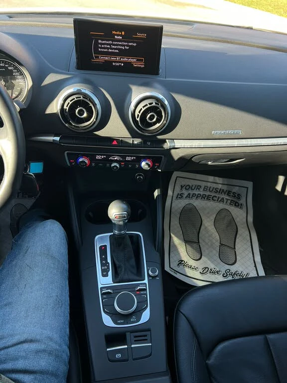 Audi A3 QUATTRO* PROGRESIV* KEYLESS АвтоКредит(ЦЕНА ДО БГ), снимка 9 - Автомобили и джипове - 53540624