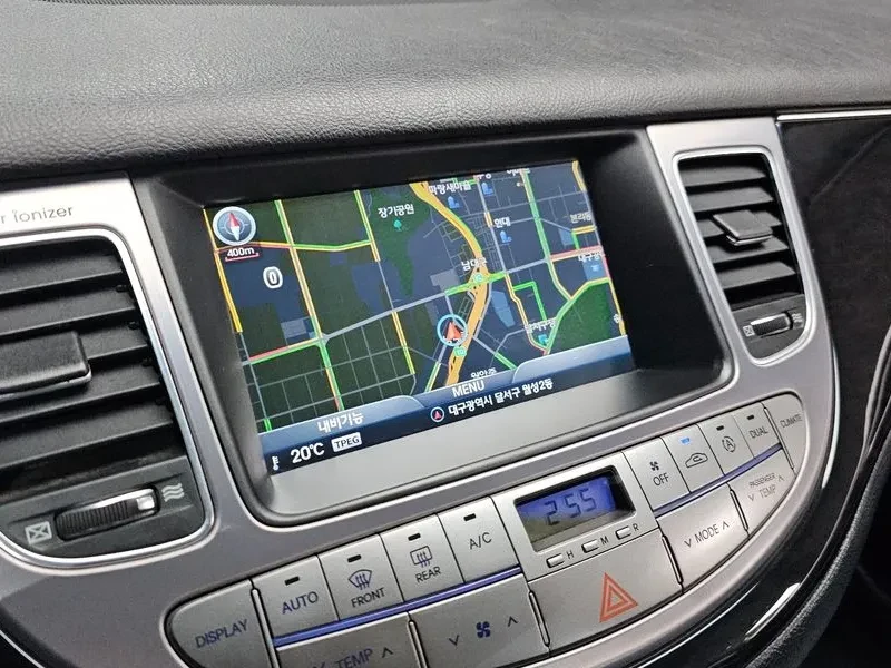 Hyundai Genesis 3.3, снимка 14 - Автомобили и джипове - 54618157