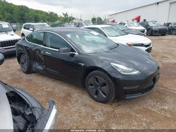 Tesla Model 3 LONG RANGE/MID RANGE, снимка 8 - Автомобили и джипове - 56116073