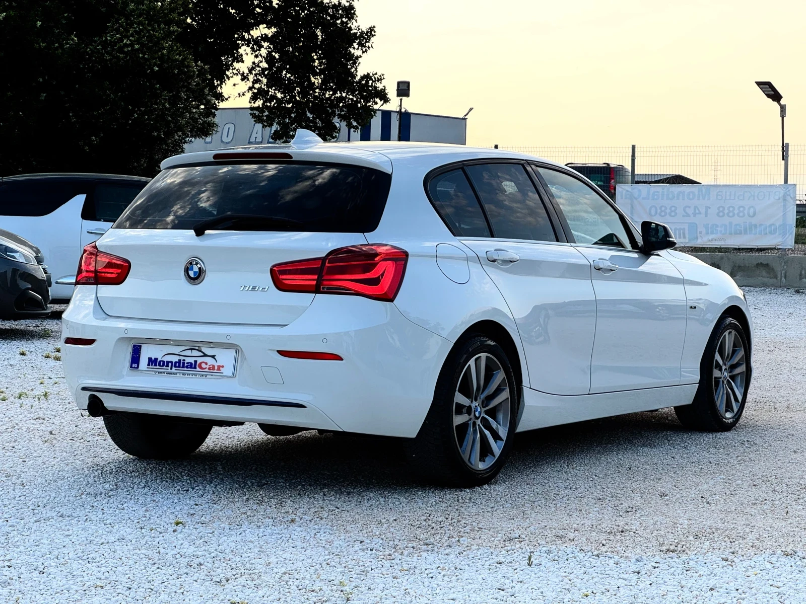 BMW 118 118 2.0d 150kc Sport Edition Facelift - изображение 5