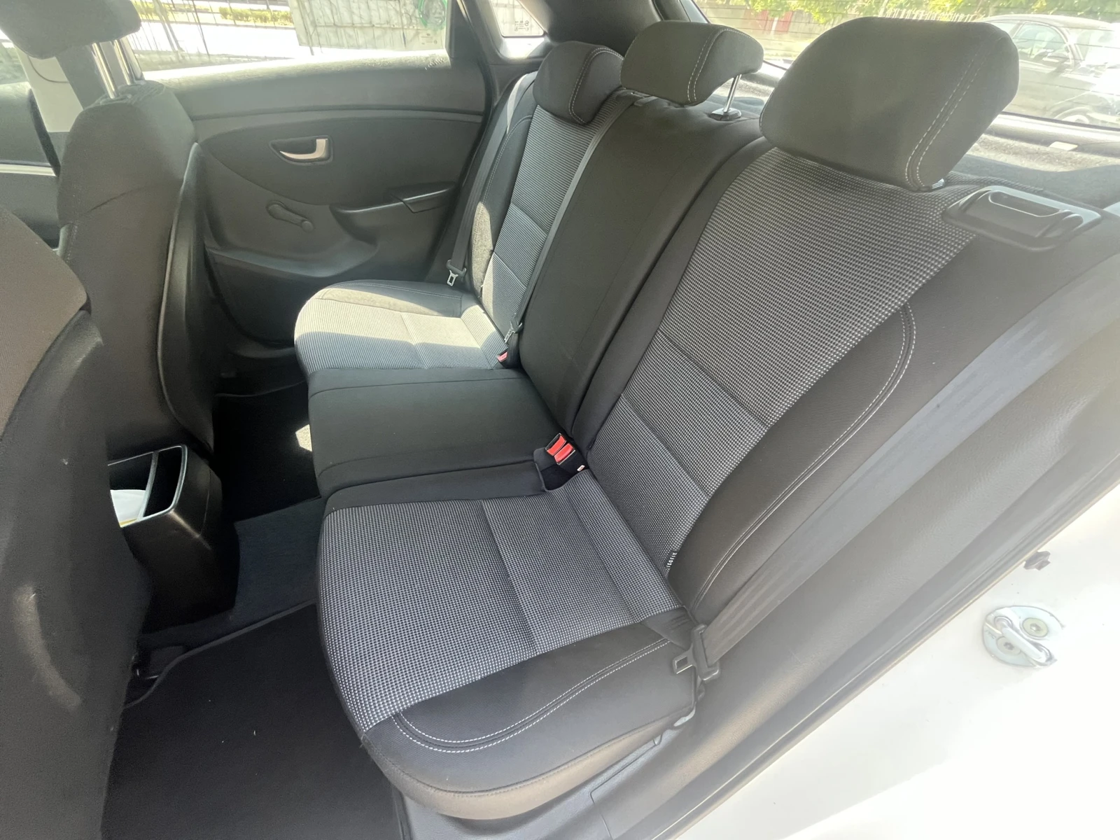 Hyundai I30 1.4 - Дизел | Mobile.bg — изображение 13